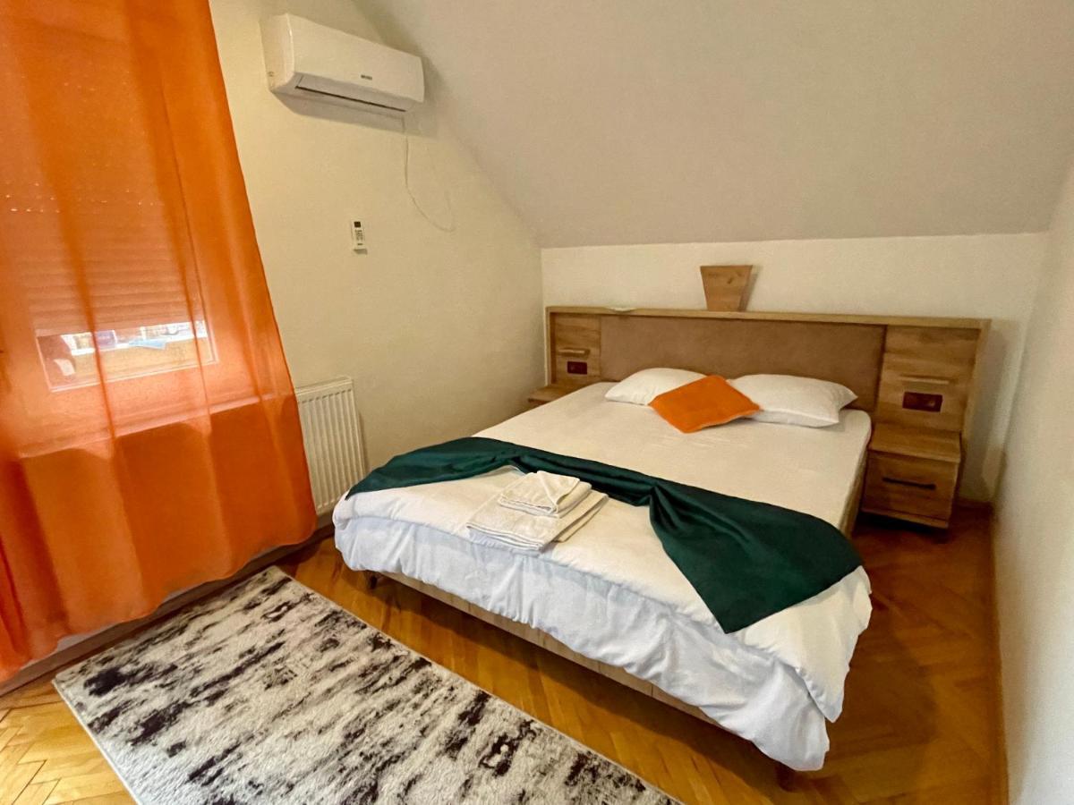 Madigan'S Hotel Kosovo Polje Экстерьер фото