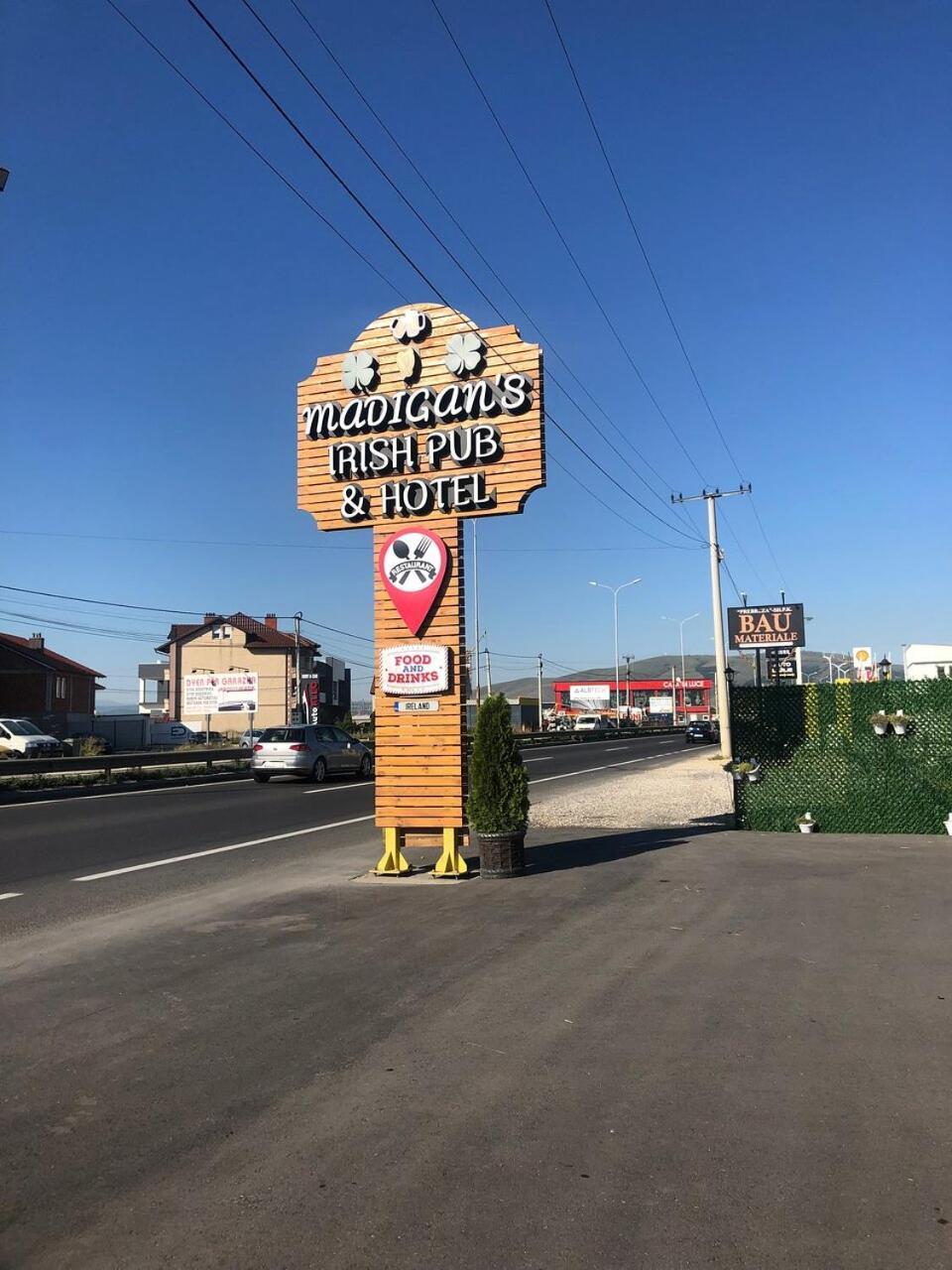 Madigan'S Hotel Kosovo Polje Экстерьер фото